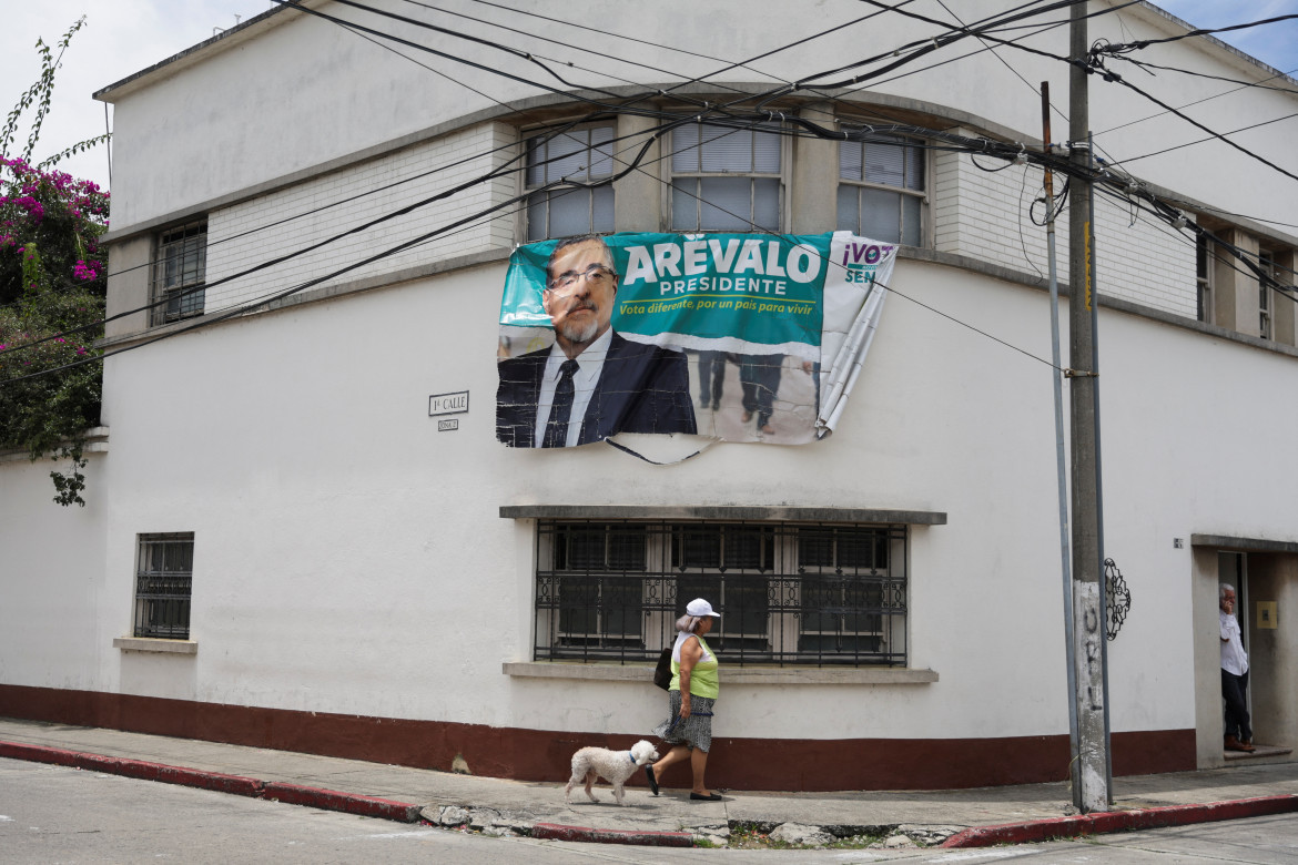 Elecciones en Guatemala, Arévalo de León. Foto: Reuters.