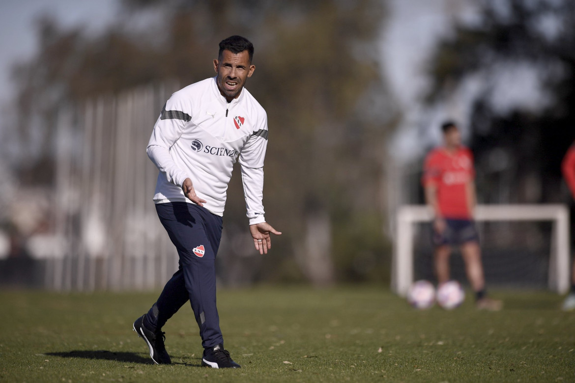 Carlos Tevez en Independiente. Foto: @Independiente.