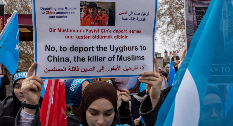 Manifestaciones en apoyo a los uigures. Foto: Reuters