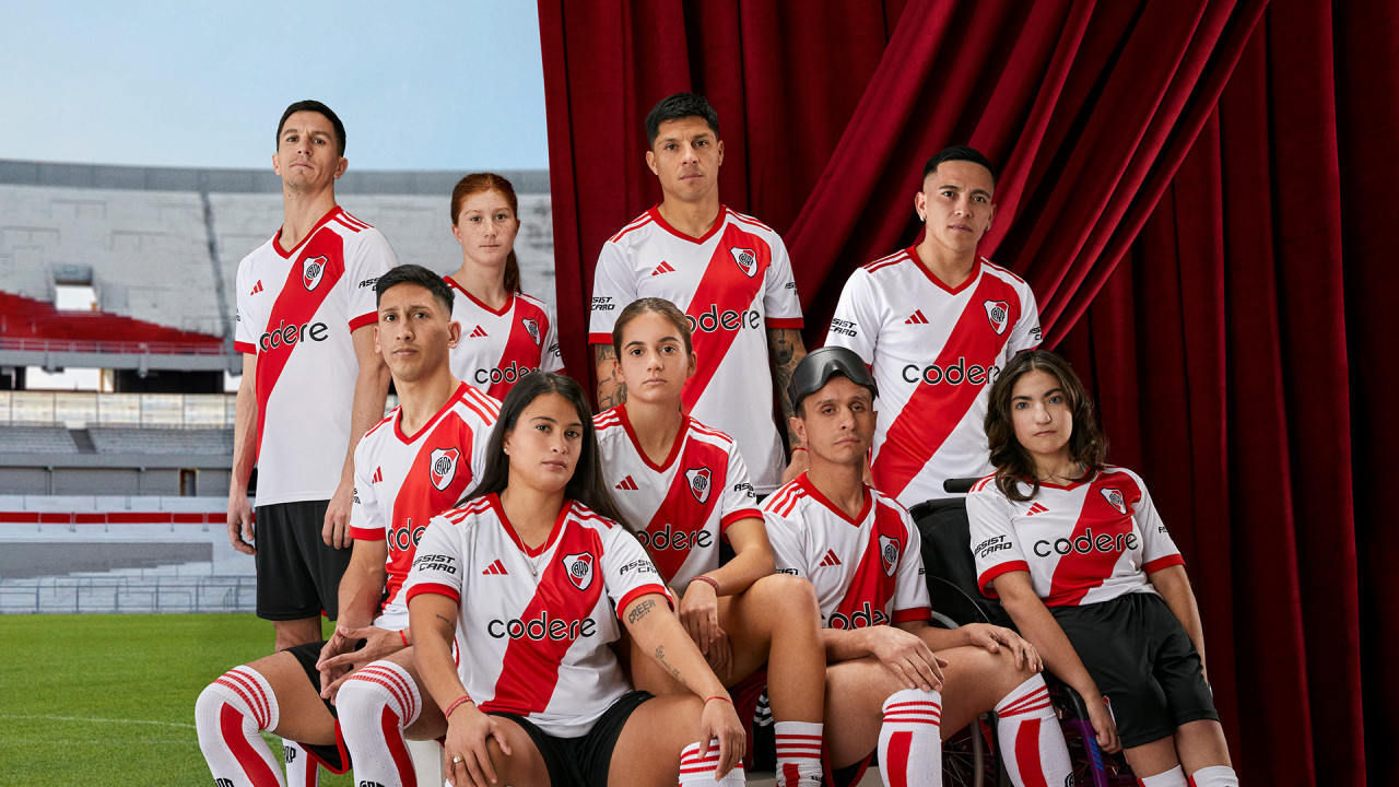 Presentación de la nueva camiseta de River. Foto: @RiverPlate.