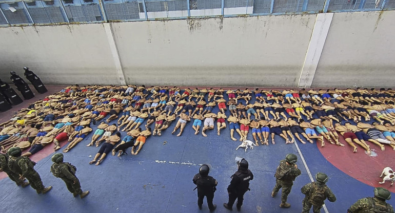 Megaoperativo en la mayor cárcel de Ecuador. Foto: EFE