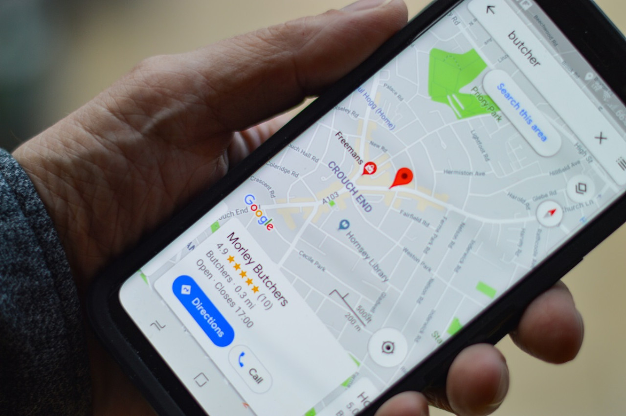 Aplicación de GPS. Foto: Unsplash.