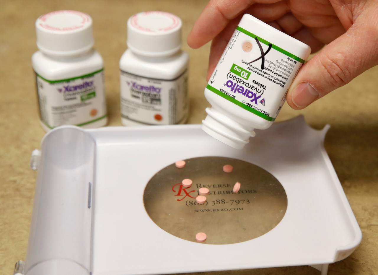 Frasco del medicamento fabricado por Pfizer Pharmaceuticals en  EEUU. Foto: Reuters