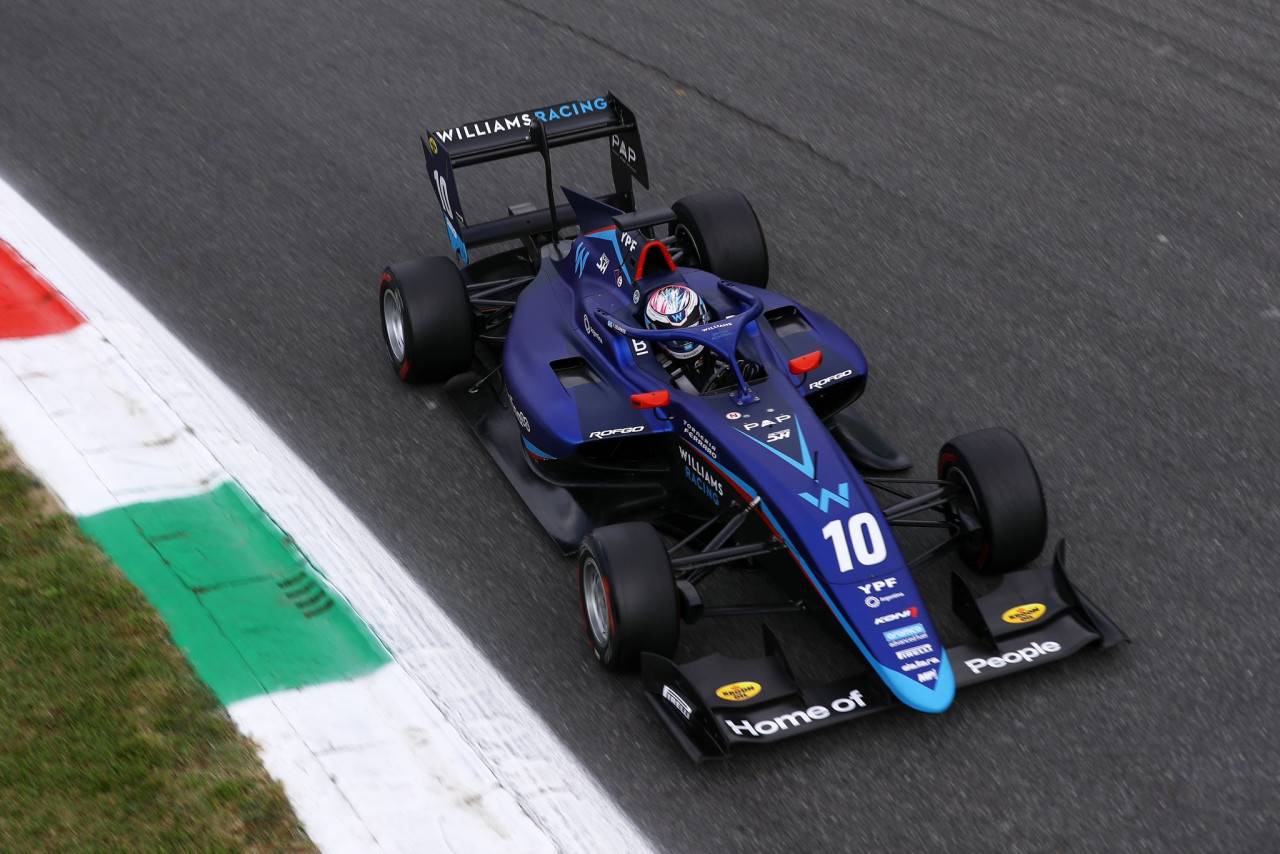 Franco Colapinto en la Fórmula 3. Foto: @FranColapinto.