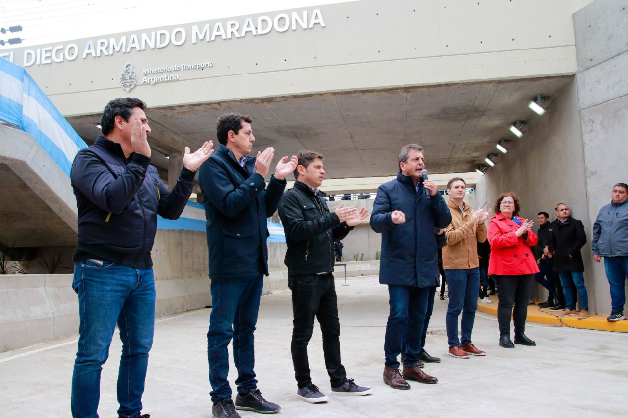 Sergio Massa en inauguración de un nuevo paso bajo nivel en San Vicente. Foto: Prensa.