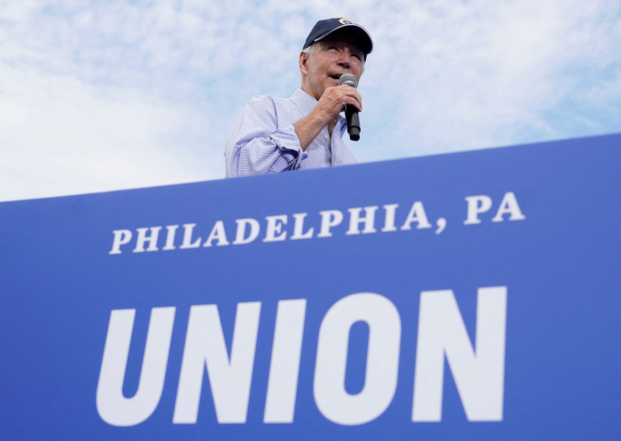 Joe Biden durante su acto en Philadelphia por el Día del Trabajo. Foto: Reuters.