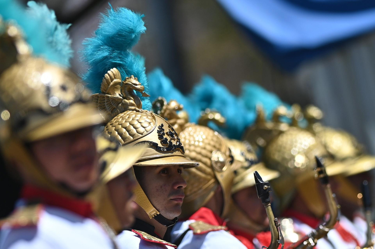 Militares en el desfile por el Día de la Independencia. Foto: EFE