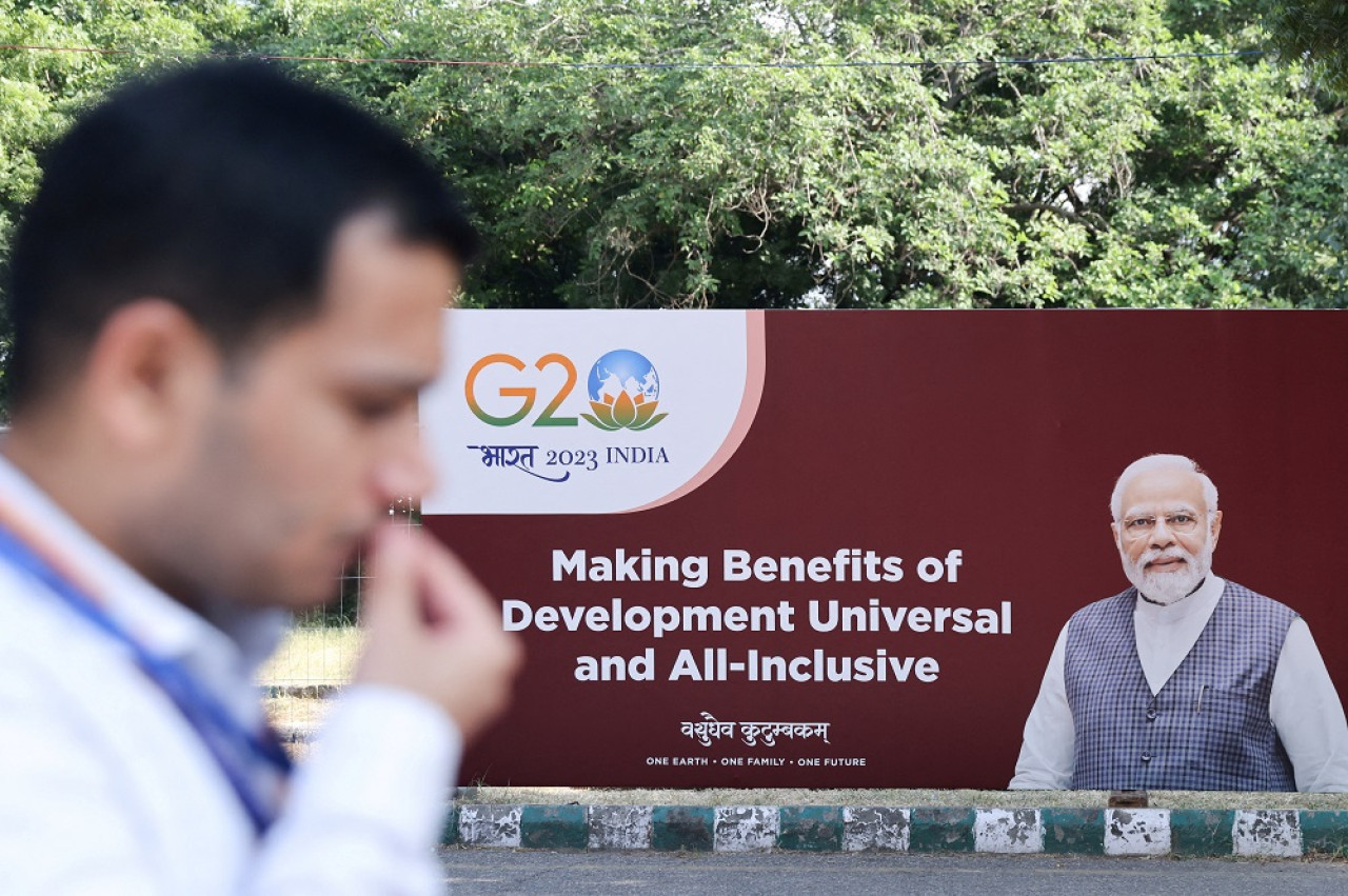 Un cartel muestra la imagen del Primer Ministro indio, Narendra Modi. Foto: Reuters.