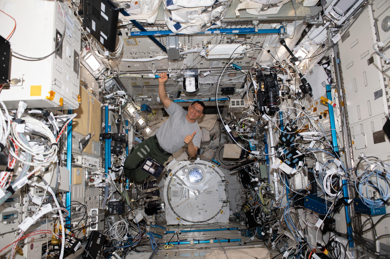 Piloto, médico y astronauta, Frank Rubio. Foto: EFE