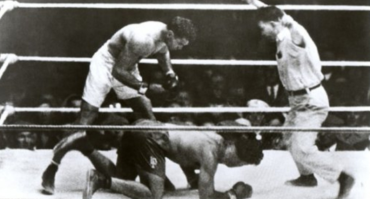 Luis Firpo contra el campeón del mundo en ese momento, Jack Dempsey. Foto: Archivo