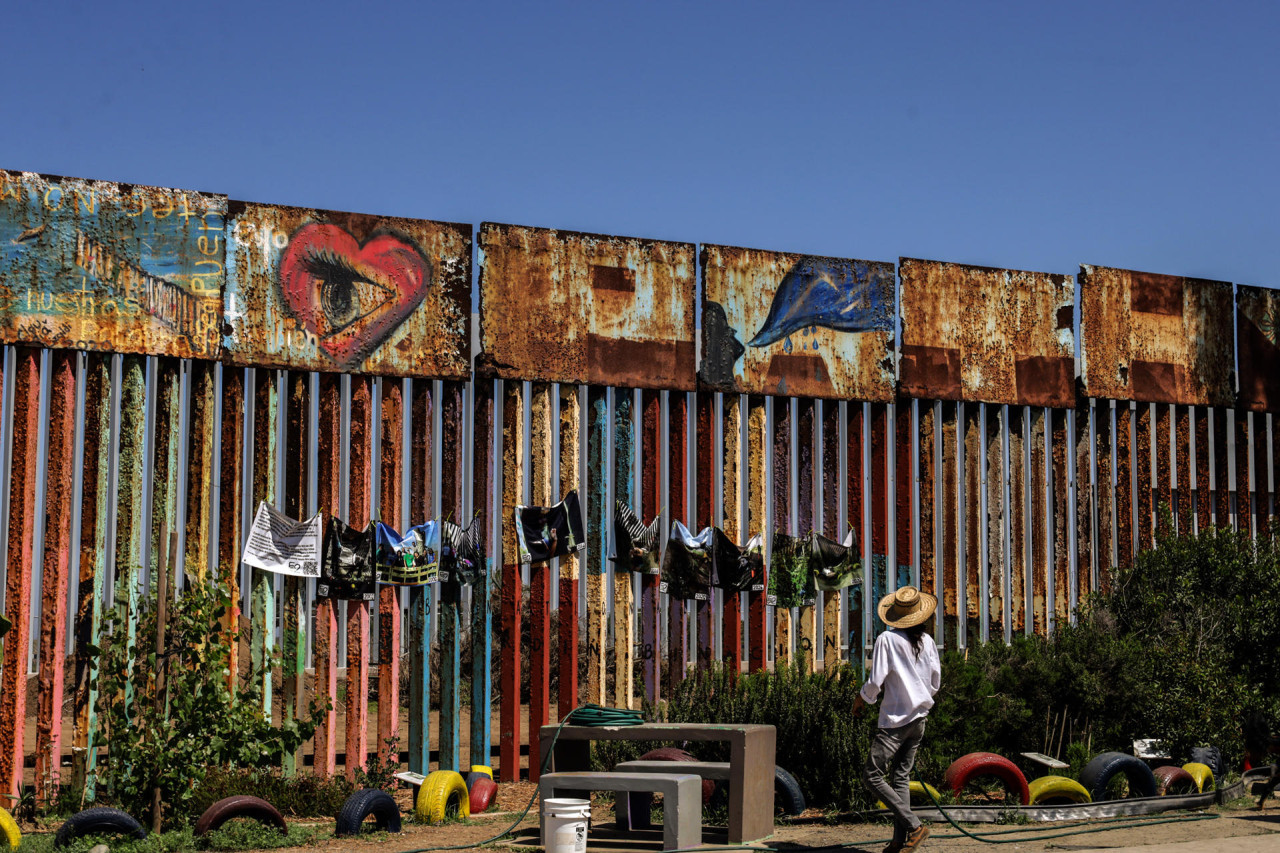 El muro en la frontera entre México y Estados Unidos. Foto: EFE