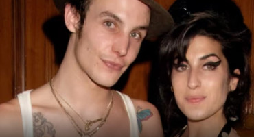 Blake Fielder-Civil y Amy Winehouse. Foto: NA