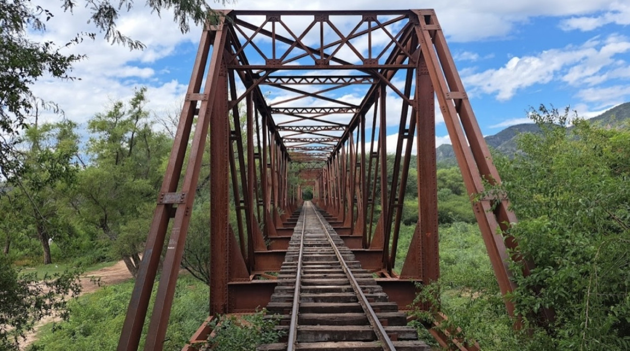 Viejo Puente Ferroviario, Alemanía, Salta.