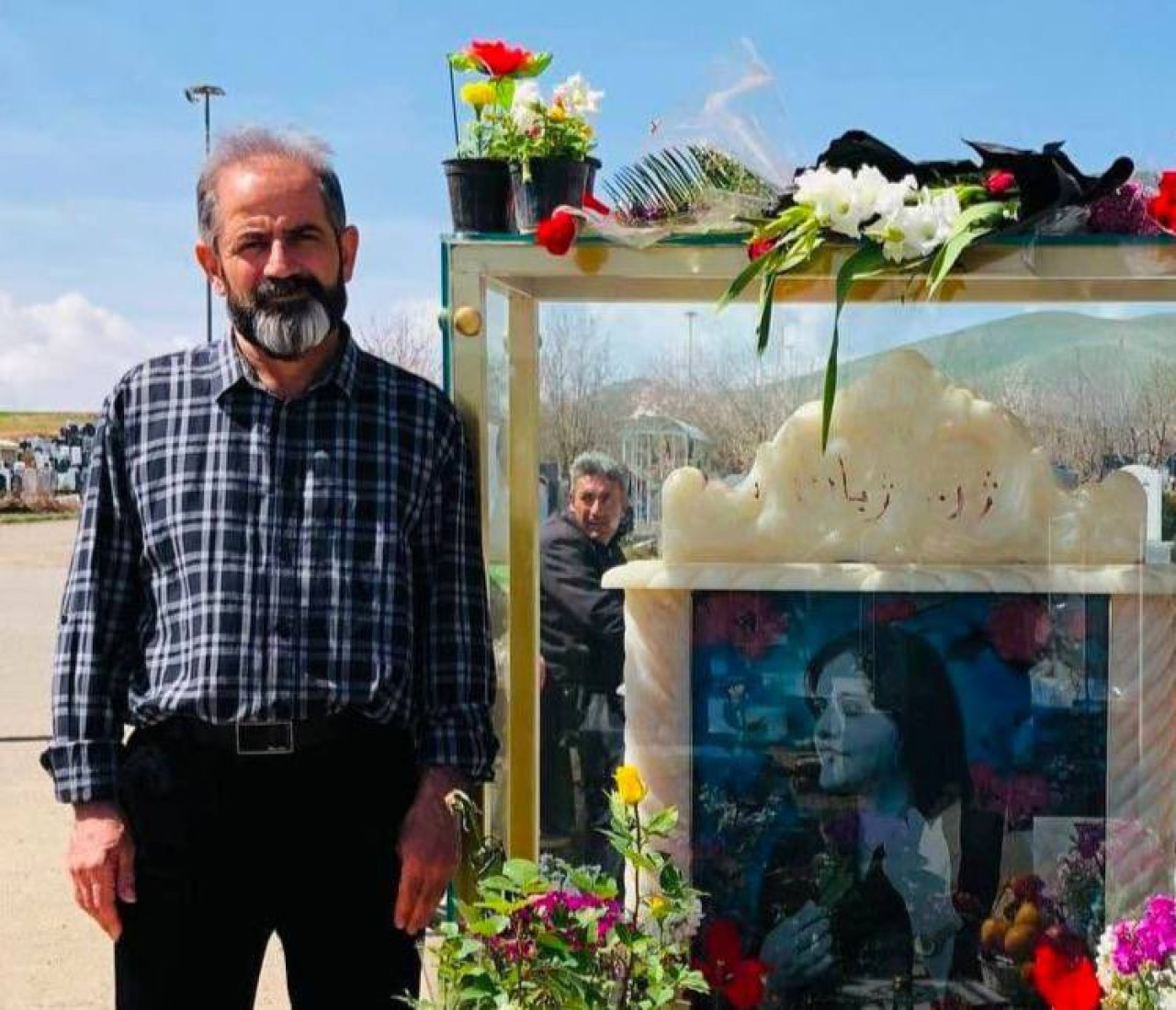 Amjad Amini, padre de Mahsa Amini en Irán.