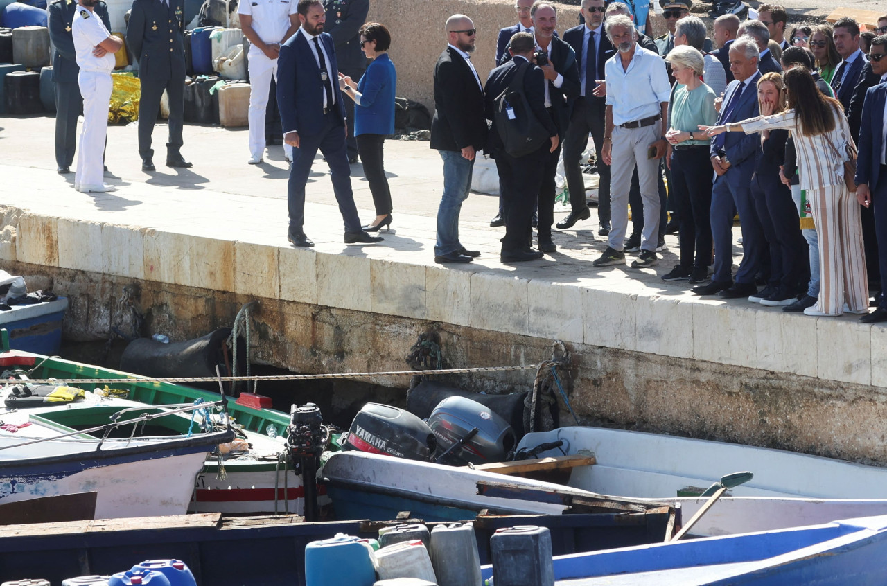 Von der Leyen y Meloni en Lampedusa. Foto: Reuters.