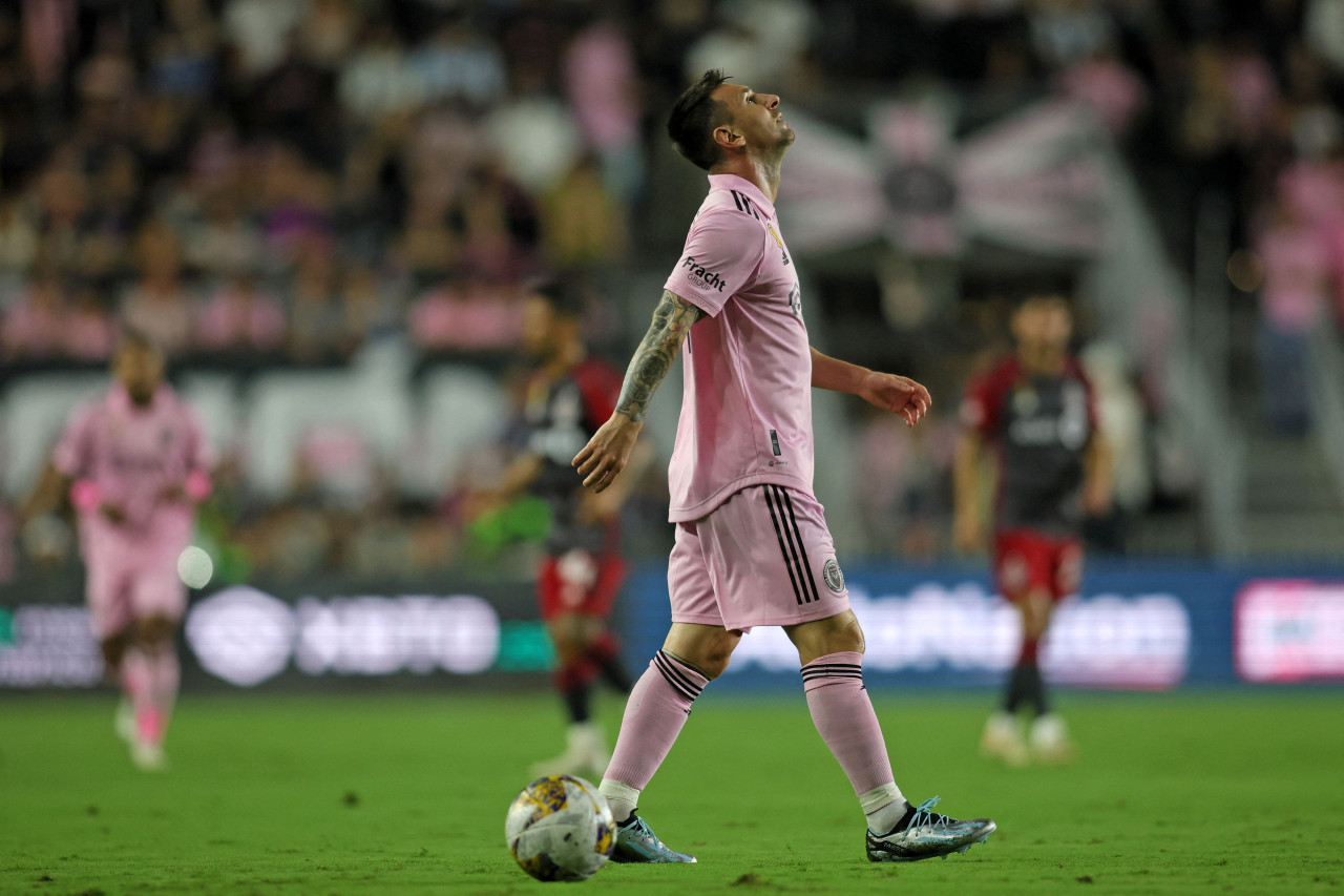 Salida del campo de Lionel Messi en el Inter Miami. Foto: REUTERS.