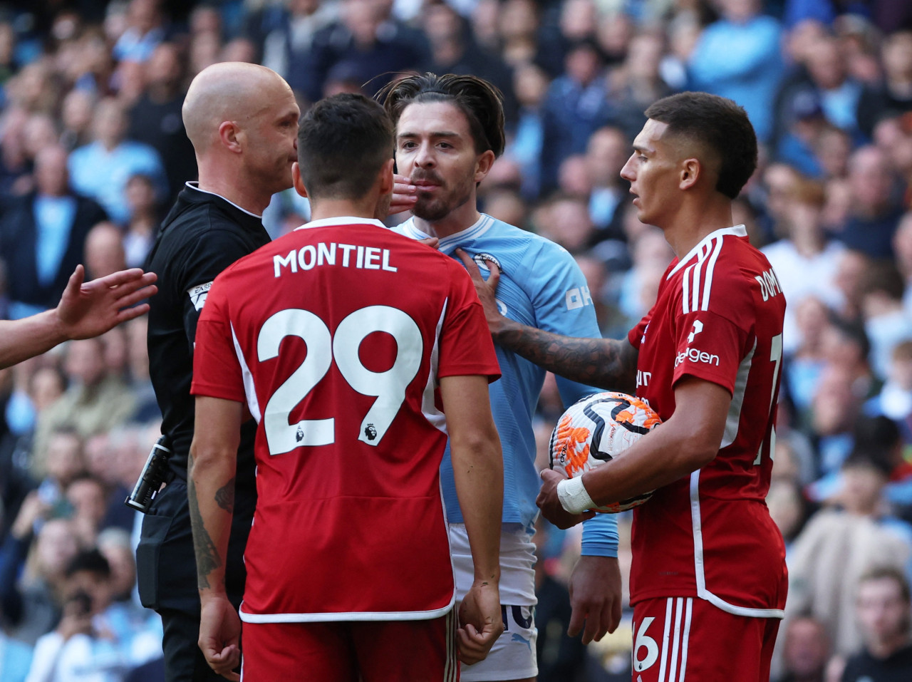Manchester City vs Nottingham Forest. Foto: Reuters