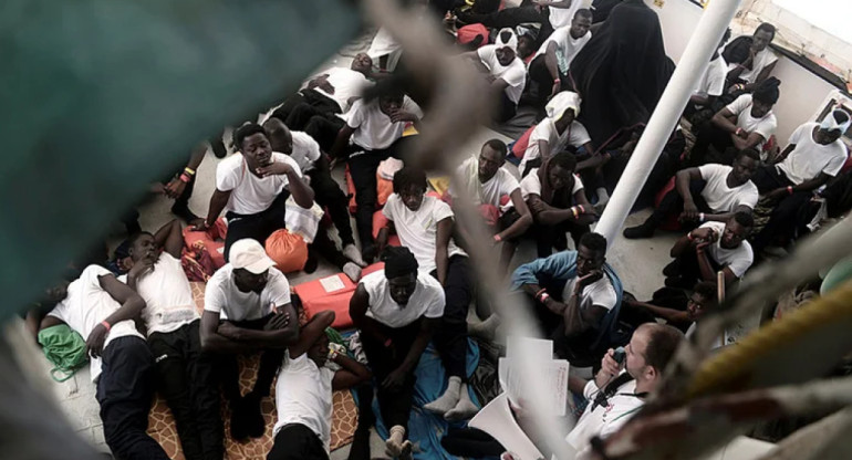 Migrantes provenientes del Mar Mediterráneo. Foto: Reuters