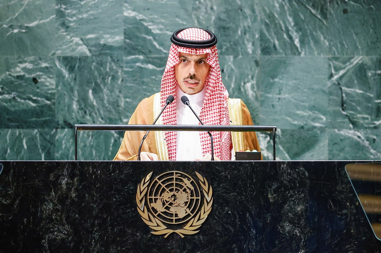 El ministro de Exteriores de Arabia Saudita, Faisal bin Farhan. Foto: Reuters.