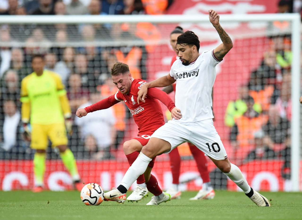 Alexis Mac Allister fue clave en la goleada de Liverpool. Foto: Reuters.