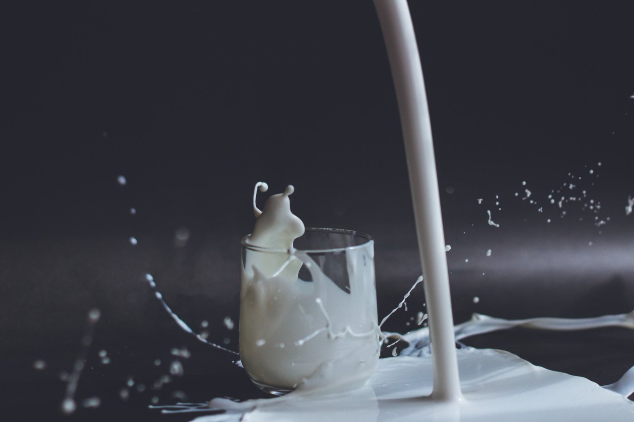 Leche. Foto: Unsplash.