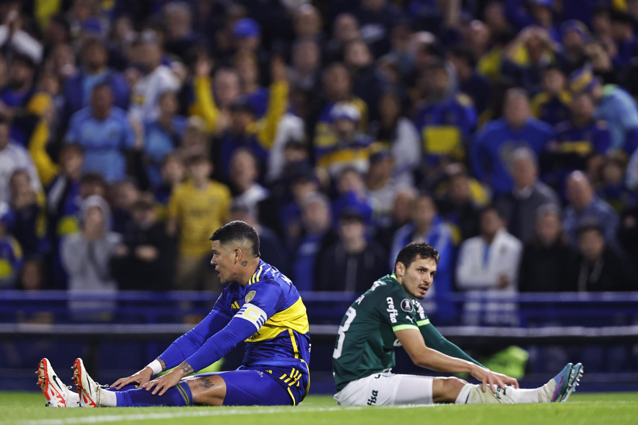 Marcos Rojo en la semifinal de la Copa Libertadores. Foto: EFE.