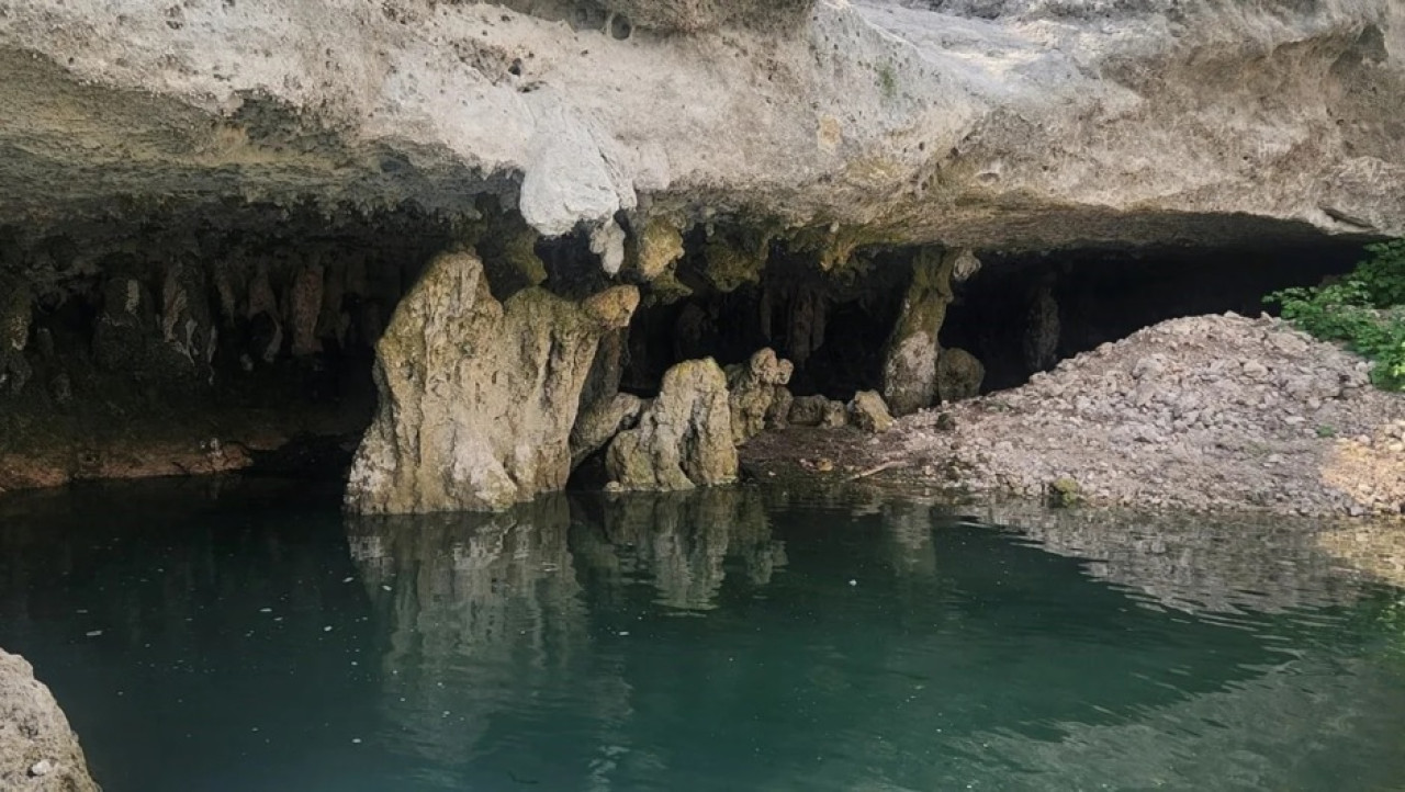 La cueva que reapareció en Canyon Lake. Foto: JM Pérez; Canyon Lake.