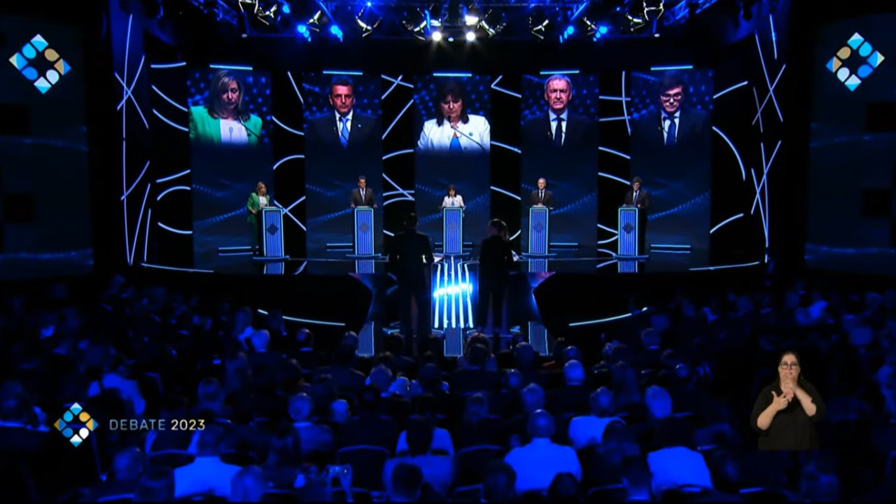 Debate presidencial 2023, los cinco candidatos. Foto: captura de TV.
