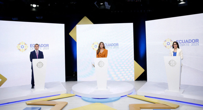 Debate electoral en Ecuador con Daniel Noboa y Luisa González. Foto: Reuters.