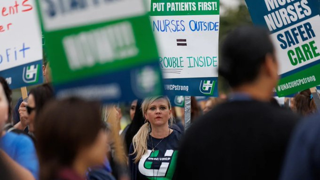 Huelga de trabajadores de la salud en Estados Unidos. Foto: Twitter.