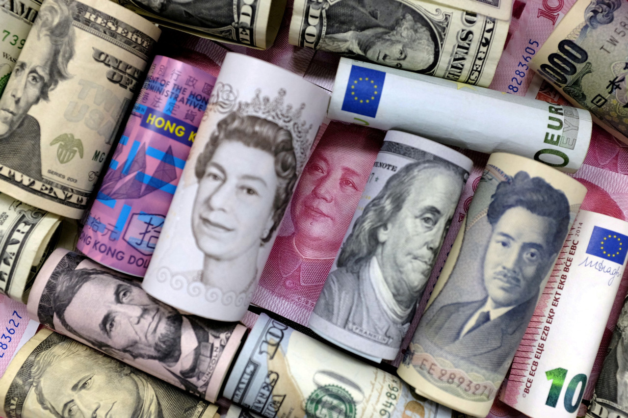 Dólar, Yuanes, euros, deivisas. Foto: Reuters.