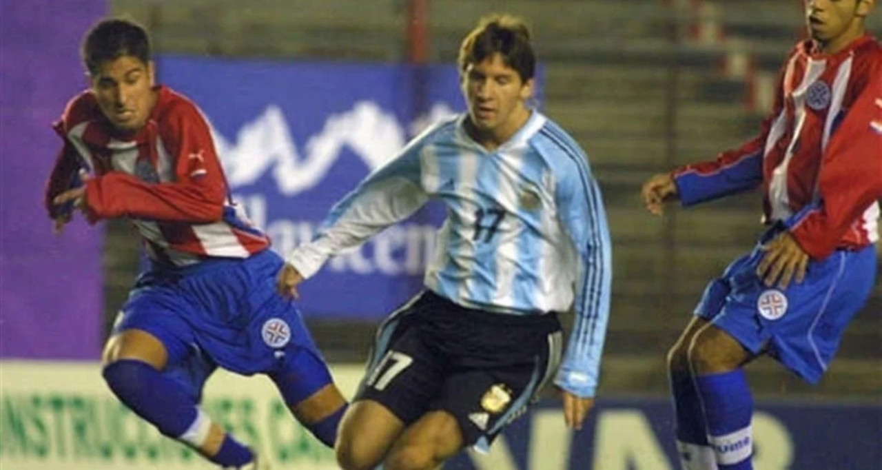 Primer gol de Lionel Messi en la Selección argentina en la cancha de Argentinos Juniors.