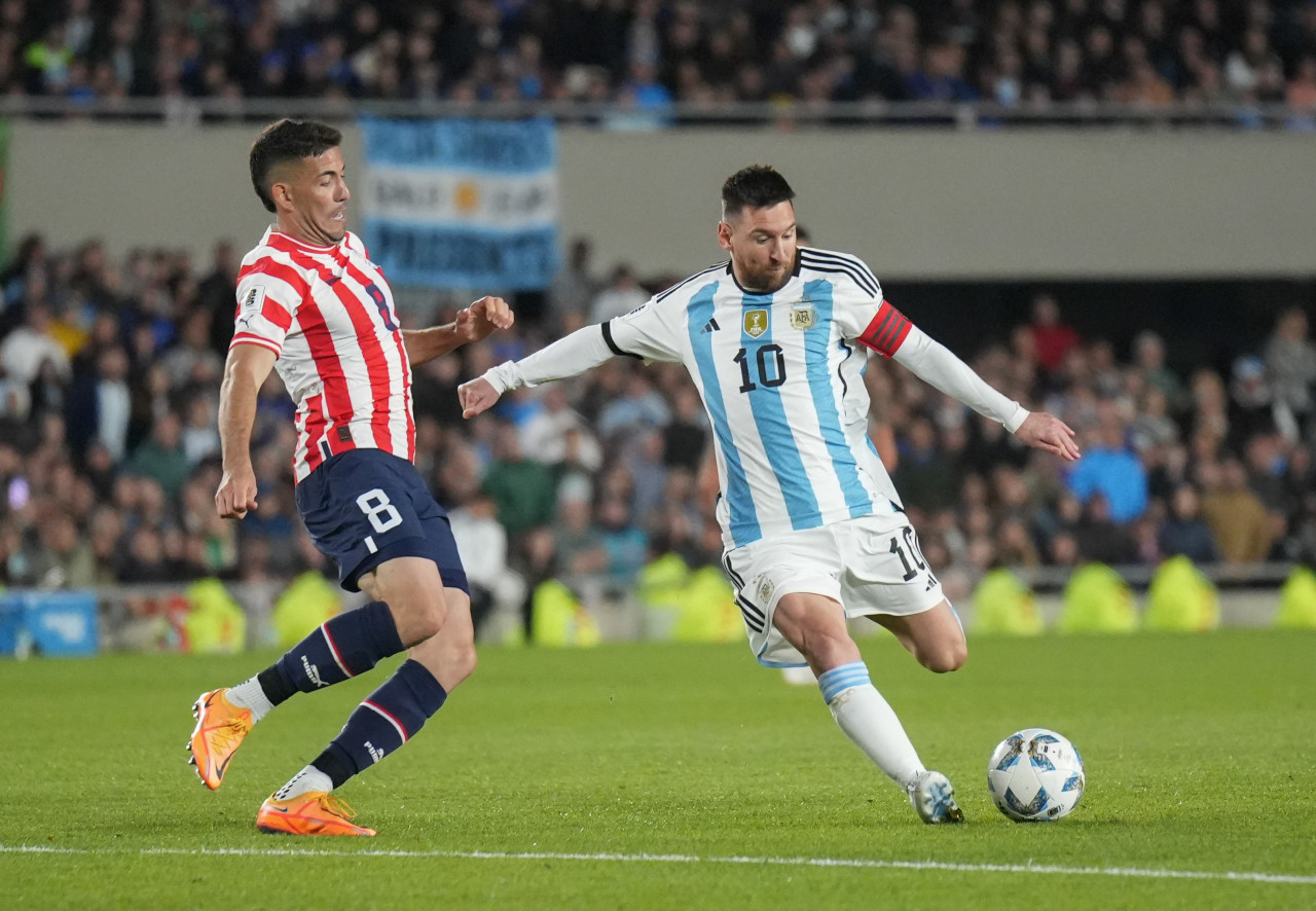 Lionel Messi ingresó en el segundo tiempo; Argentina vs Paraguay. Foto: Na.