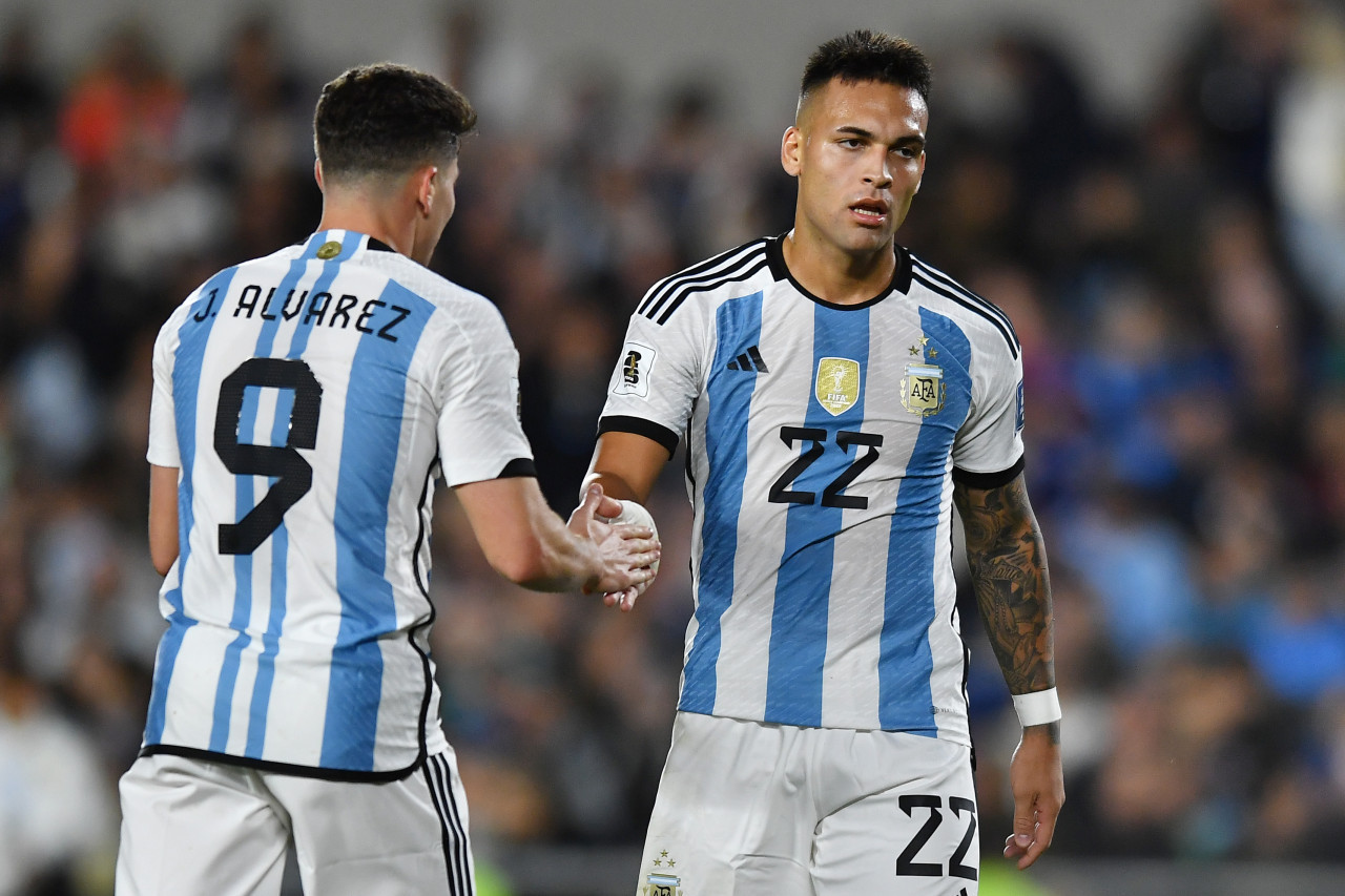 Lautaro Martínez compartió dupla de ataque con Julián Álvarez. Foto: X @Argentina.