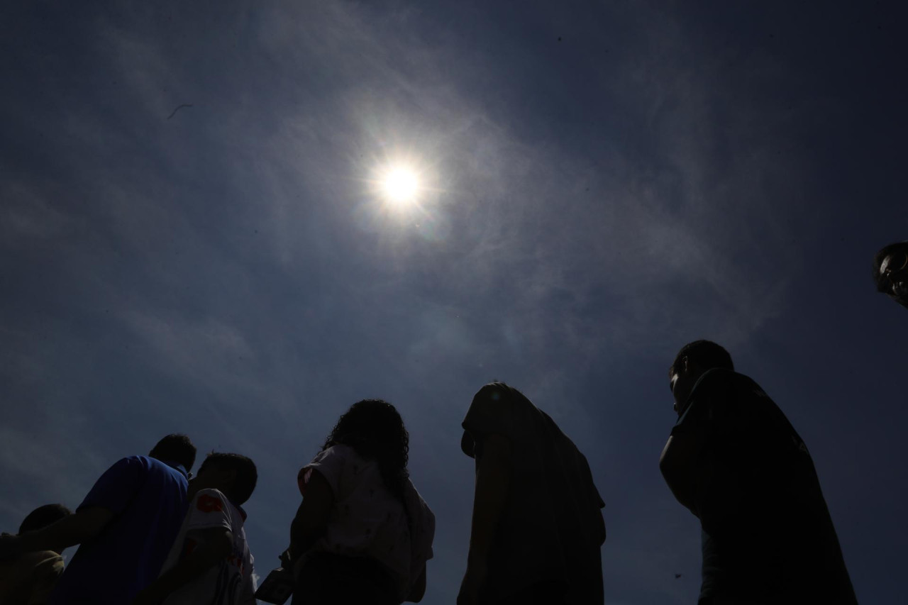 Announcing the annular solar eclipse in Honduras.  Photo: EFE.