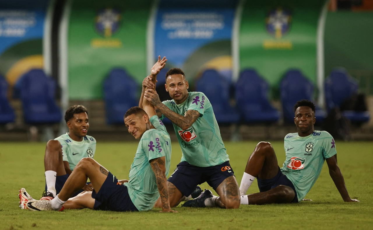 Neymar, Vinicius Jr. y Richarlison, involucrados en una fiesta privada con mujeres. Foto: Reuters.