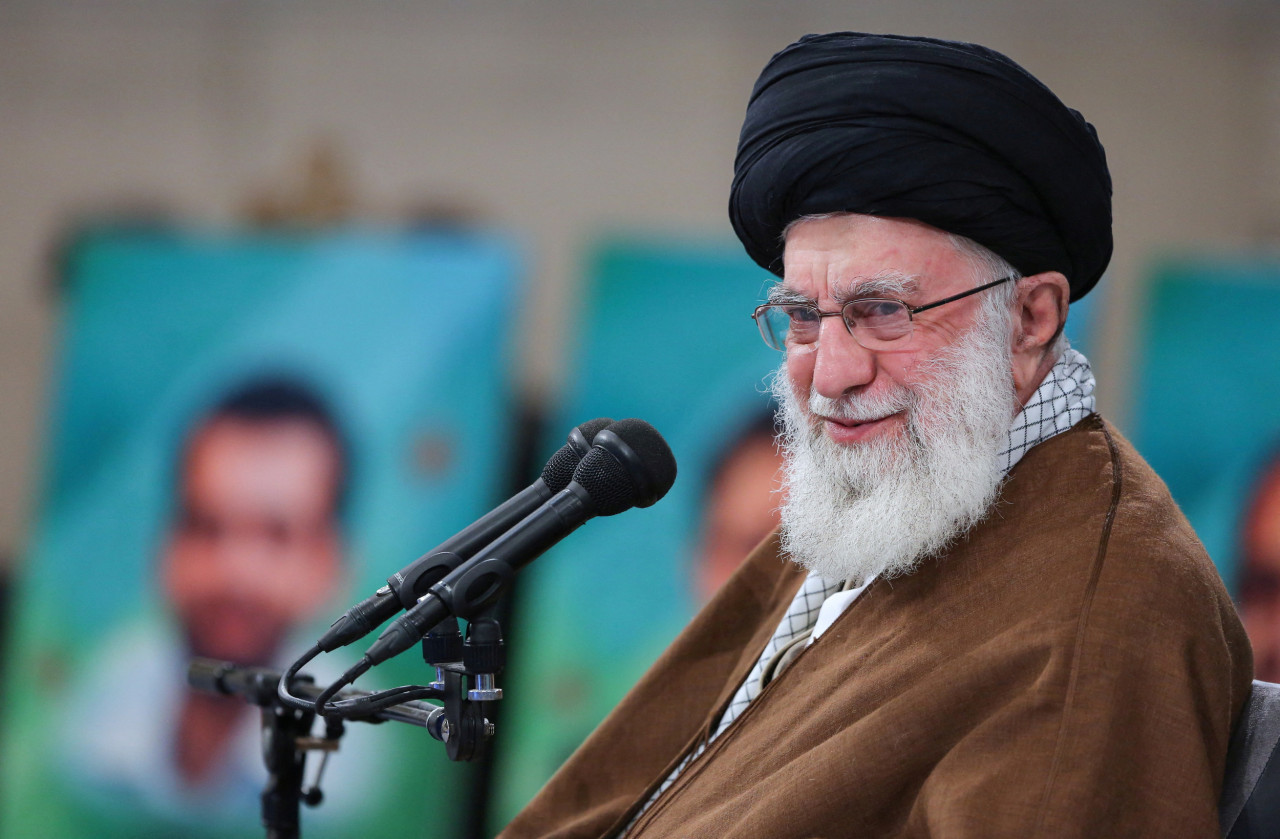 Jamenei, el supremo de Irán. Foto: Reuters.