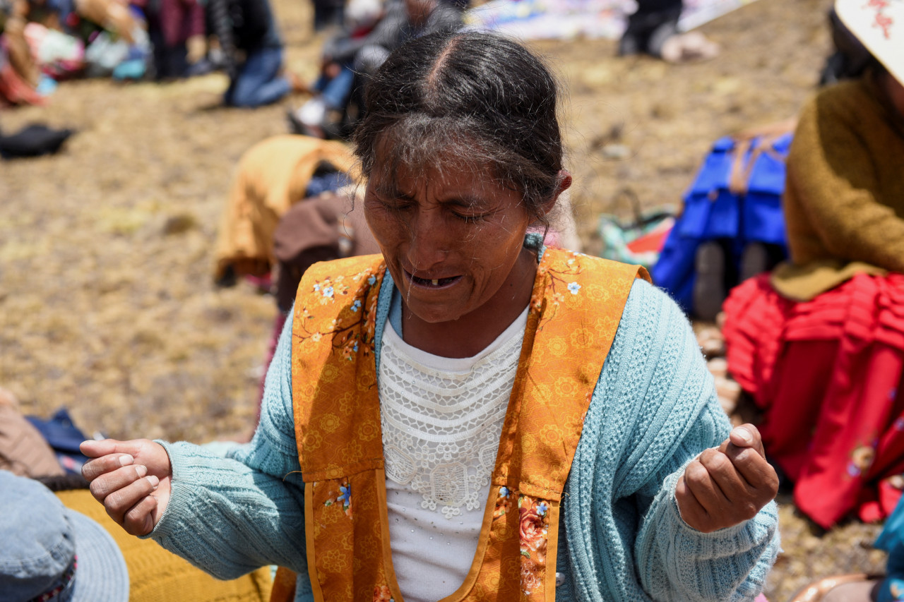 Bolivianos se reunieron para rezar por la lluvia. Foto: Reuters.