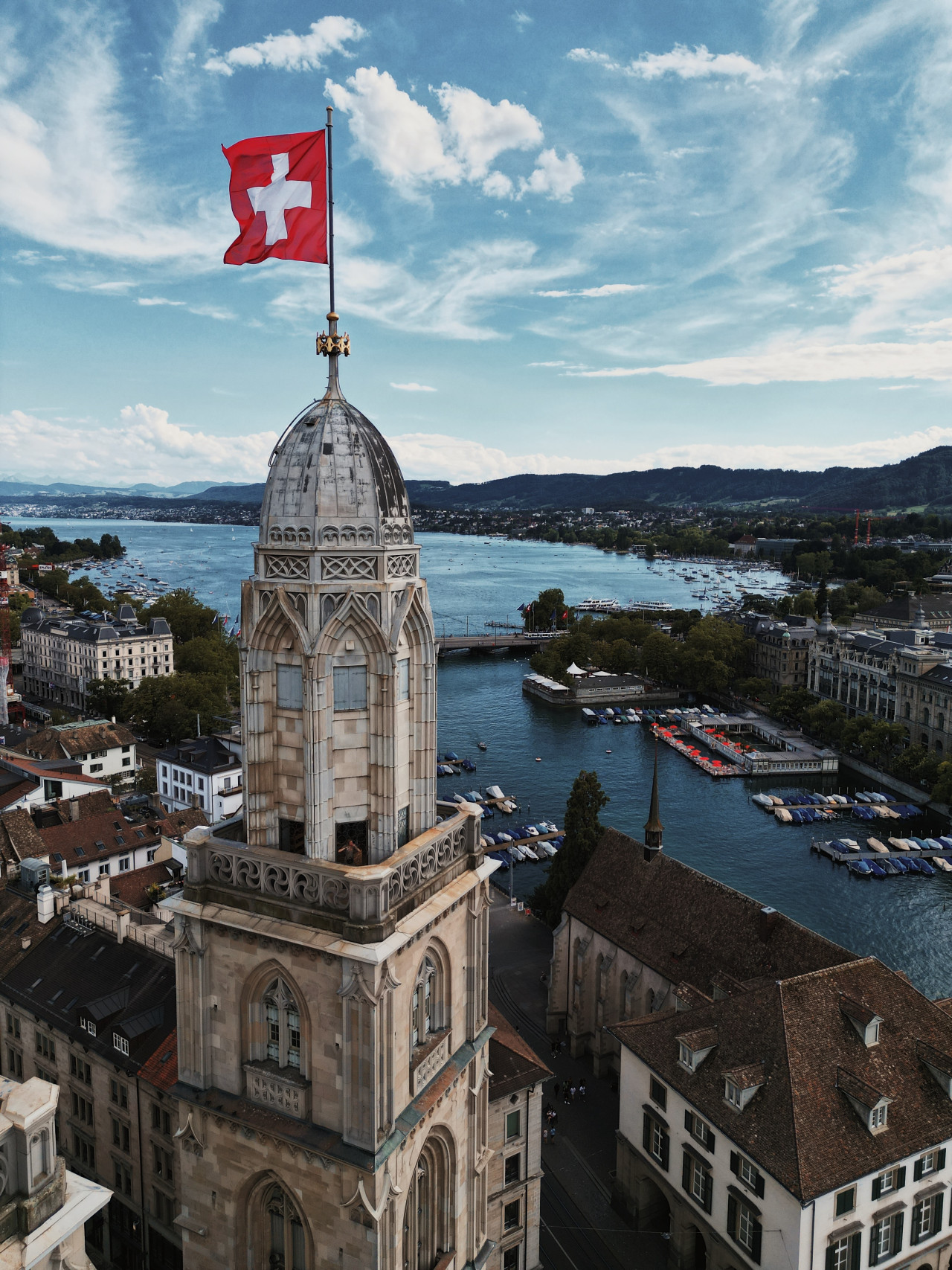 Bandera de Suiza. Foto: Unsplash