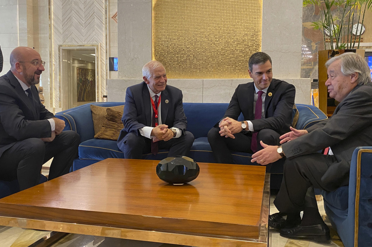 Michel, Gutierres, Sánchez y Borrell en la reunión en El Cairo. Foto: EFE.