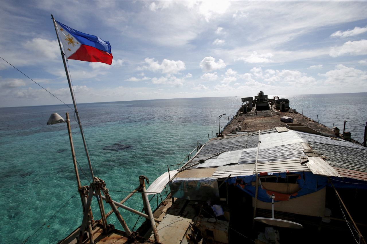 Colisión de barcos chinos y filipinos. Foto: EFE.