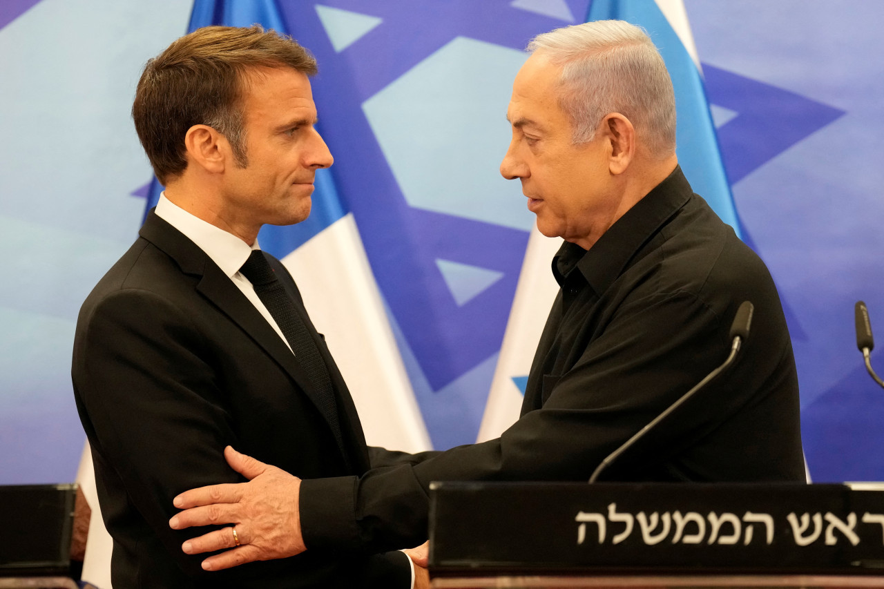 Emmanuel Macron y Benjamin Netanyahu. Foto: REUTERS.
