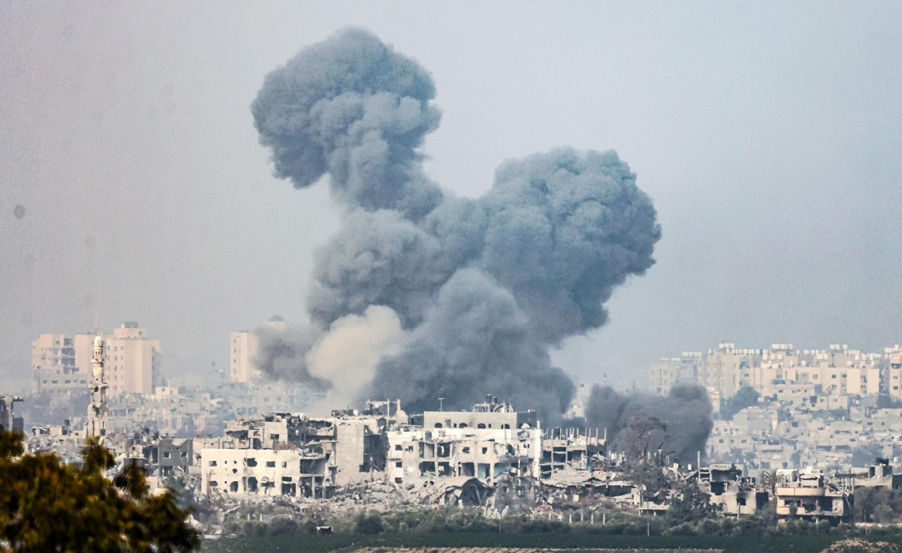 Bombardeos israelíes en Gaza. Foto: EFE.