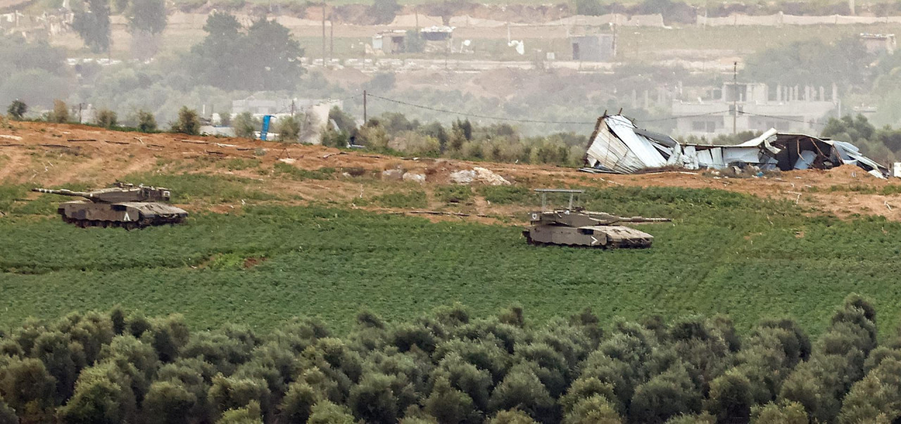 Tanques israelíes entrando a Gaza. Foto: EFE.