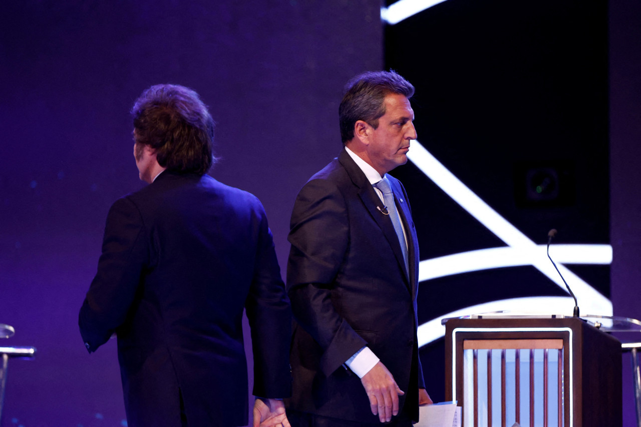 Javier Milei y Sergio Massa, candidatos a presidente. Foto: Reuters