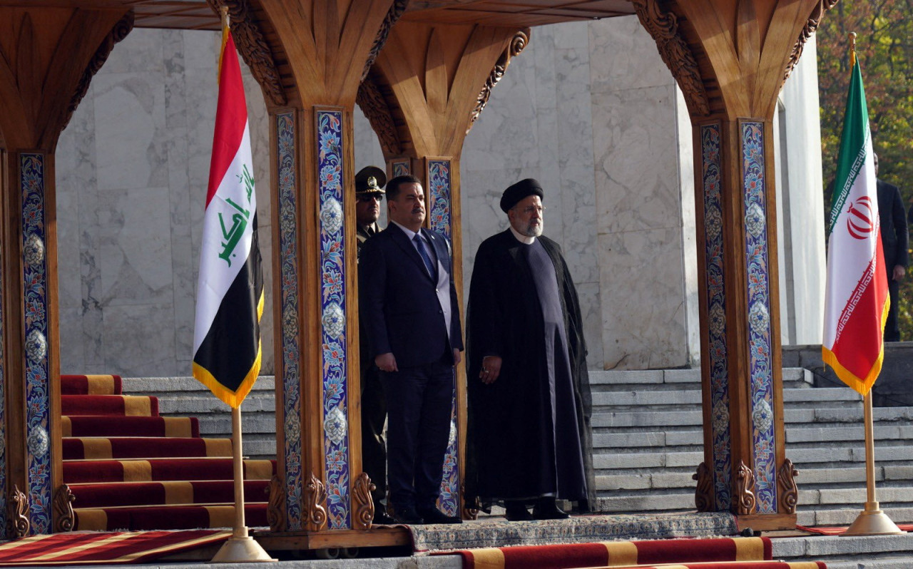 El presidente de Irán, Ebrahim Raisí, y el primer ministro iraquí, Mohamed Shia al Sudani. Foto: Reuters.