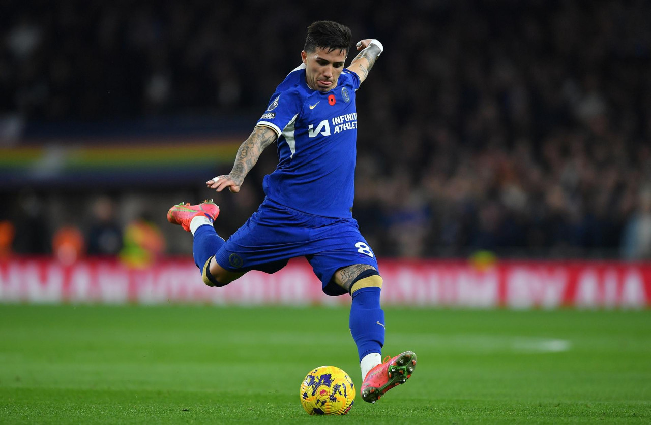 Enzo Fernández fue titular en Chelsea. Foto: EFE.