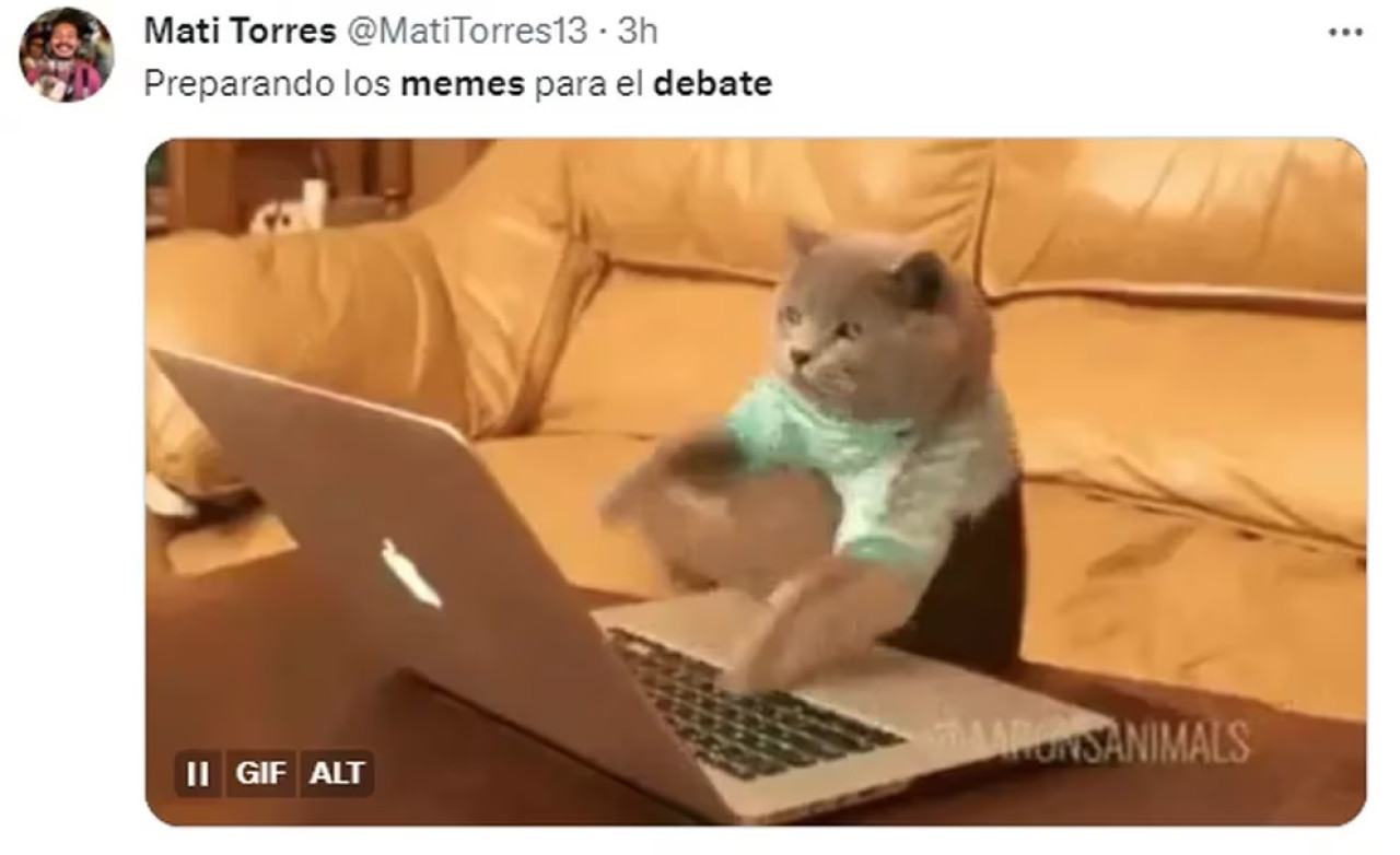 Memes del debate presidencial 2023. Foto: Redes sociales.