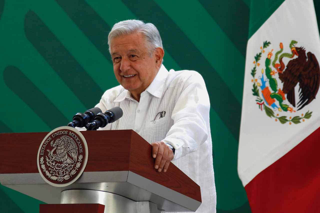 Andrés Manuel López Obrador en Sinaloa. Foto: EFE.