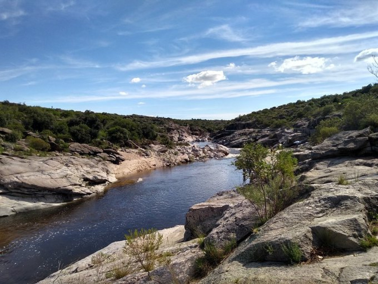 Balneario La Toma, Mina Clavero. Foto Twitter @andyferreyra.